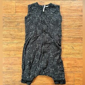 1.0 Tog Kyte Baby Sleep Walk Sleep sack Size: M Color: Midnight Constellations